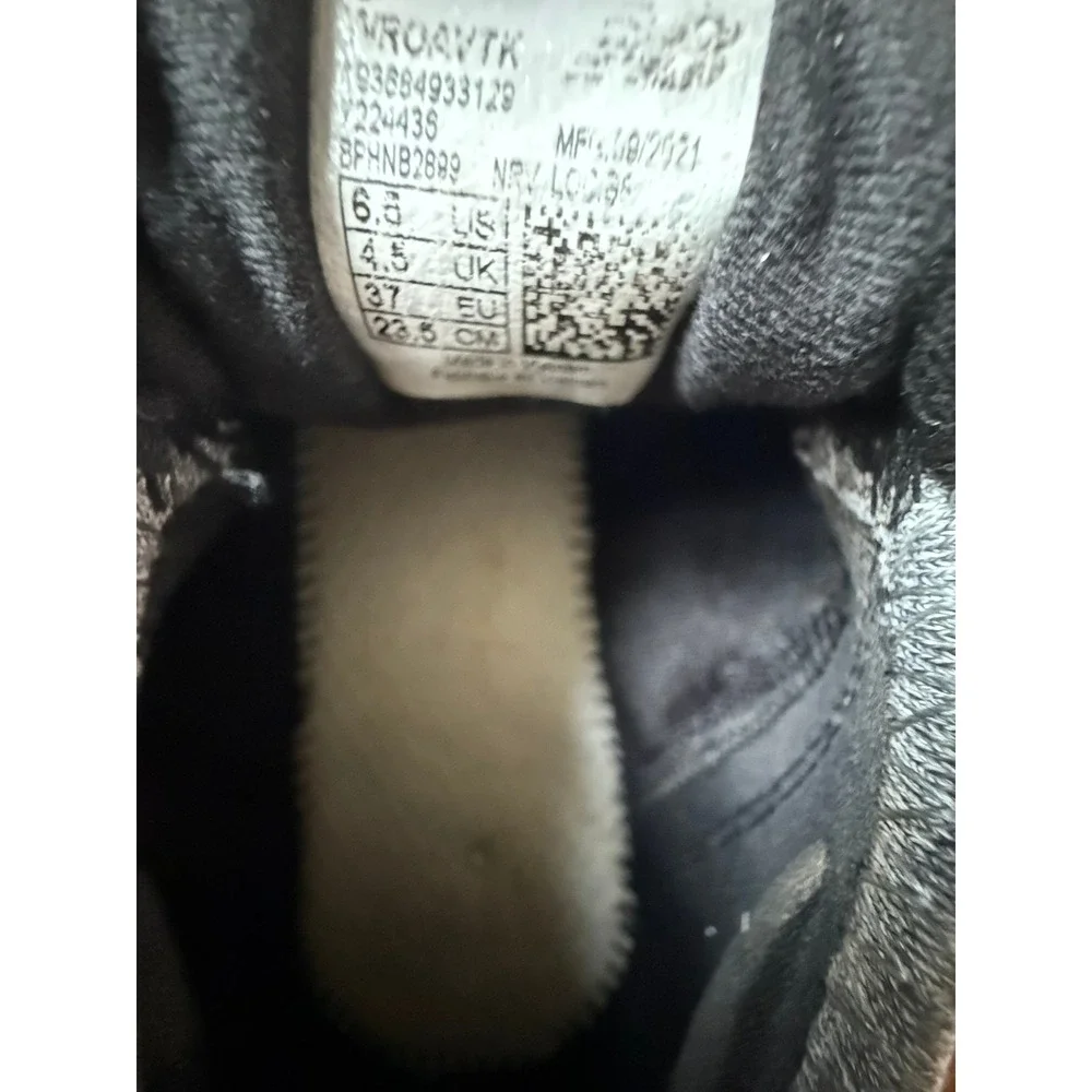 New Balance Fresh Foam Roav v1 Black Grey Running Shoes WROAVTK Women 6.5